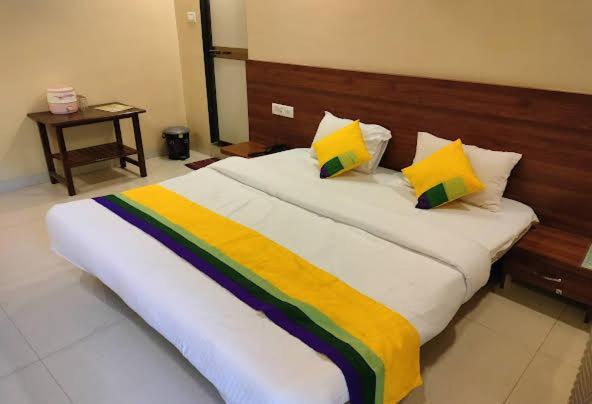 Hotel President House Matheran Buitenkant foto